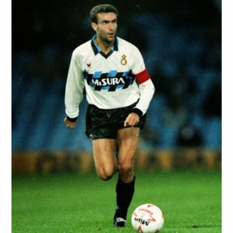 Koszulka Piłkarska Inter Mediolan 1990/1991 Away Retro Koszulka Piłkarska Inter Mediolan 1990/1991 Away Retro