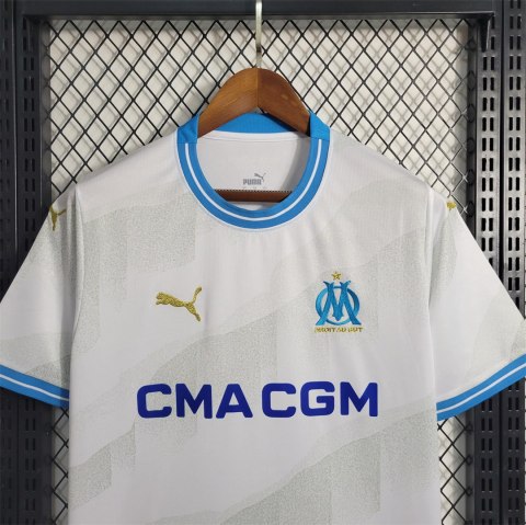 KOSZULKA OLYMPIQUE MARSYLIA 2023/2024 HOME FAN KOSZULKA OLYMPIQUE MARSYLIA 2023/2024 HOME FAN