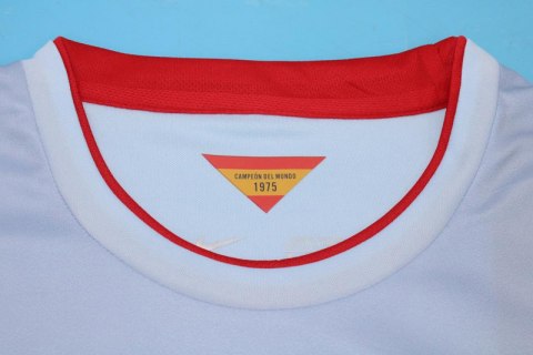 KOSZULKA PIŁKARSKA ATLETICO MADRYT 2014/2015 Away RETRO KOSZULKA PIŁKARSKA ATLETICO MADRYT 2014/2015 Away RETRO