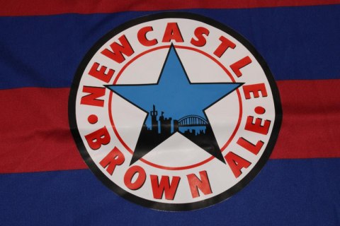 Koszulka Piłkarska Newcastle United 1995/1996 Away Retro Koszulka Piłkarska Newcastle United 1995/1996 Away Retro
