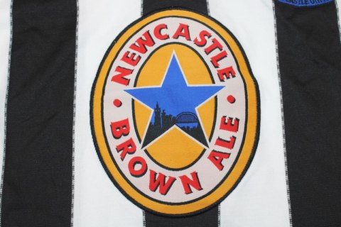 Koszulka Piłkarska Newcastle United 1999/2000 Retro Koszulka Piłkarska Newcastle United 1999/2000 Retro