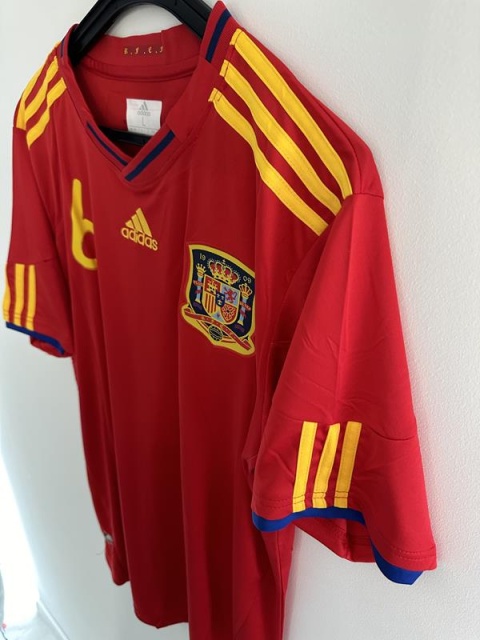 KOSZULKA PIŁKARSKA HISZPANIA MŚ 2010 RETRO KOSZULKA PIŁKARSKA HISZPANIA MŚ 2010 RETRO