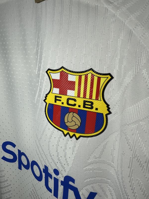KOSZULKA PIŁKARSKA FC BARCELONA 2023/2024 BIAŁA ZAWODNIK KOSZULKA PIŁKARSKA FC BARCELONA 2023/2024 BIAŁA ZAWODNIK