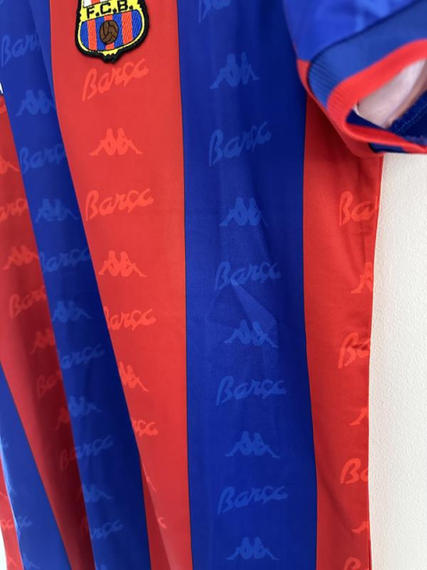 Koszulka Piłkarska FC Barcelona 1996/1997 Home Retro, Ronaldo, Figo, Guardiola Koszulka Piłkarska FC Barcelona 1996/1997 Home Retro, Ronaldo, Figo, Guardiola