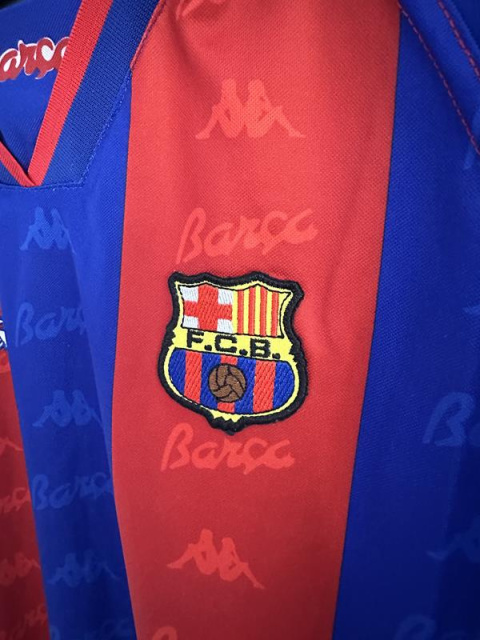 Koszulka Piłkarska FC Barcelona 1996/1997 Home Retro, Ronaldo, Figo, Guardiola Koszulka Piłkarska FC Barcelona 1996/1997 Home Retro, Ronaldo, Figo, Guardiola