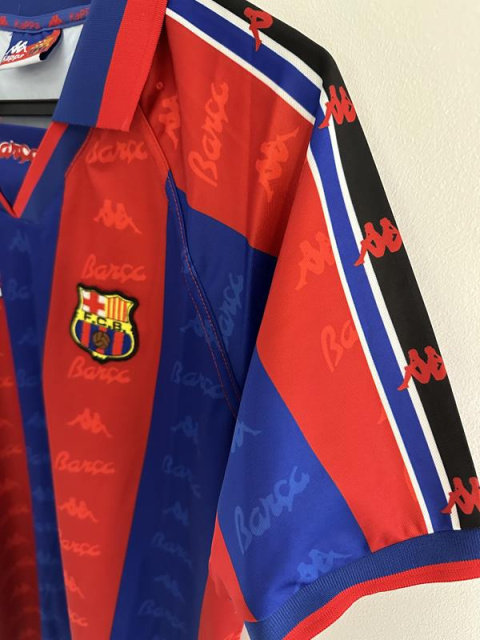 Koszulka Piłkarska FC Barcelona 1996/1997 Home Retro, Ronaldo, Figo, Guardiola Koszulka Piłkarska FC Barcelona 1996/1997 Home Retro, Ronaldo, Figo, Guardiola