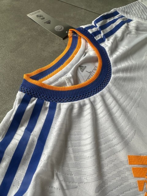 Koszulka Piłkarska Real Madryt 2021/22 Retro Koszulka Piłkarska Real Madryt 2021/22 Retro