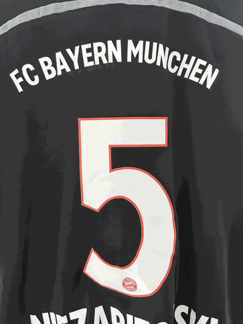 Koszulka Piłkarska Bayern Monachium 2014/2015 Away Retro Koszulka Piłkarska Bayern Monachium 2014/2015 Away Retro