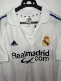 Koszulka Piłkarska Real Madryt 2001/2002 Retro Koszulka Piłkarska Real Madryt 2001/2002 Retro