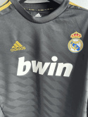 Koszulka Piłkarska Real Madryt 2011/2012 Away Retro Koszulka Piłkarska Real Madryt 2011/2012 Away Retro