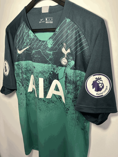 Koszulka Piłkarska TOTTENHAM HOSPUR AWAY 2018/2019 RETRO Koszulka Piłkarska TOTTENHAM HOSPUR AWAY 2018/2019 RETRO