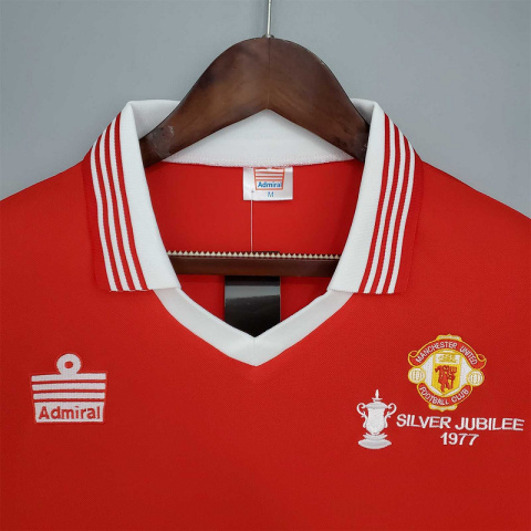 Koszulka Piłkarska Manchester United 1977 Retro Koszulka Piłkarska Manchester United 1977 Retro