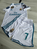 Komplet Piłkarski Dziecięcy Real Madryt 2017/2018 Retro, Ronaldo Komplet Piłkarski Dziecięcy Real Madryt 2017/2018 Retro, Ronaldo