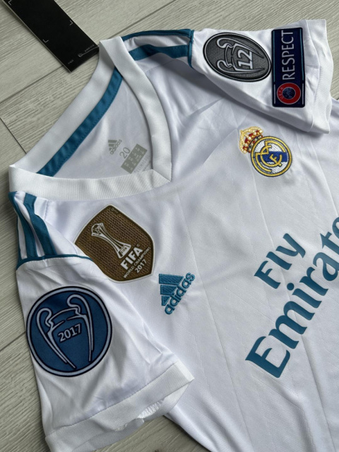 Komplet Piłkarski Dziecięcy Real Madryt 2017/2018 Retro, Ronaldo Komplet Piłkarski Dziecięcy Real Madryt 2017/2018 Retro, Ronaldo