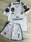 Komplet Piłkarski Dziecięcy Real Madryt 2017/2018 Retro, Ronaldo Komplet Piłkarski Dziecięcy Real Madryt 2017/2018 Retro, Ronaldo