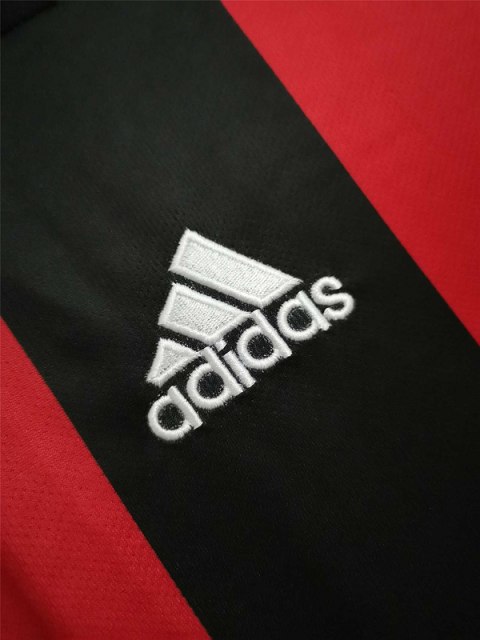 Koszulka Piłkarska AC Milan 2000/2001 Retro Koszulka Piłkarska AC Milan 2000/2001 Retro