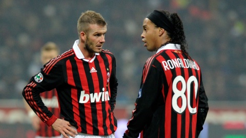 Koszulka Piłkarska AC Milan 2009/2010 Home Retro Dł Rękaw Koszulka Piłkarska AC Milan 2009/2010 Home Retro Dł Rękaw