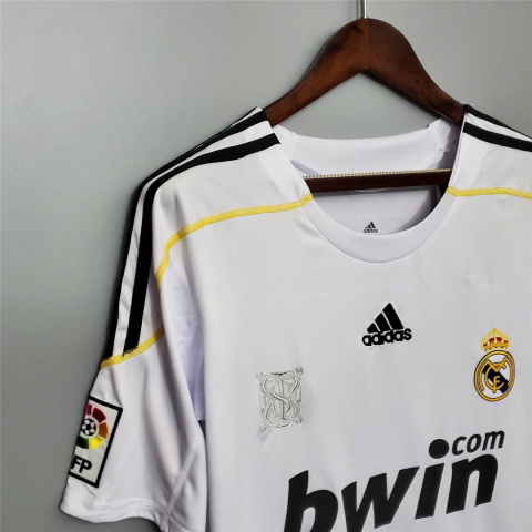 Koszulka Piłkarska Real Madryt 2009/2010 Retro, Ronaldo, Cristiano Ronaldo, Kaka Koszulka Piłkarska Real Madryt 2009/2010 Retro, Ronaldo, Cristiano Ronaldo, Kaka