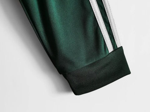 Koszulka Piłkarska Real Madryt 2012/2013 Green Retro Długi Rękaw Koszulka Piłkarska Real Madryt 2012/2013 Green Retro Długi Rękaw