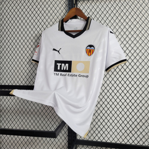 Koszulka Piłkarska Valencia CF 2023/2024 Home Fan Koszulka Piłkarska Valencia CF 2023/2024 Home Fan