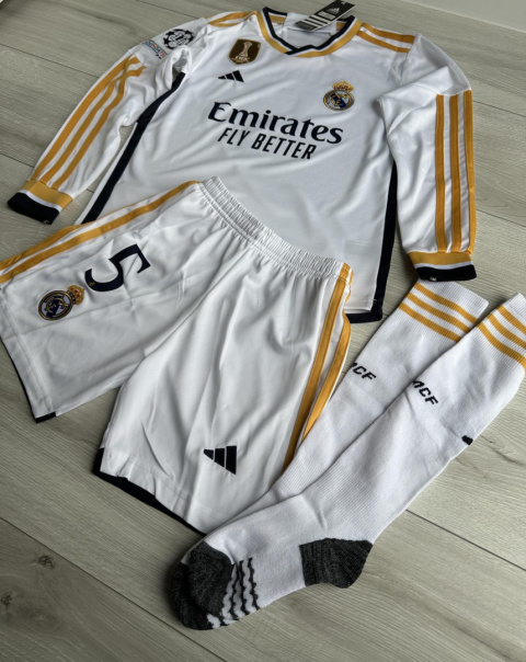 Piłkarski Komplet Dziecięcy Real Madryt 2023/2024 Home Długi Rękaw, Bellingham, Vini Jr Piłkarski Komplet Dziecięcy Real Madryt 2023/2024 Home Długi Rękaw, Bellingham, Vini Jr