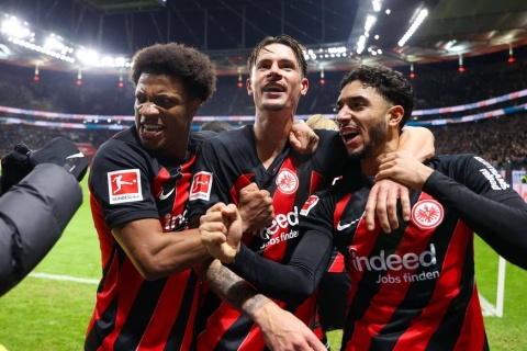 Koszulka Piłkarska Eintracht Frankfurt 2023/2024 Home Fan Koszulka Piłkarska Eintracht Frankfurt 2023/2024 Home Fan