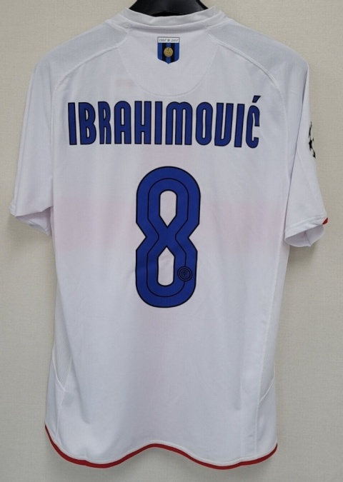 Koszulka Inter Mediolan 2007/2008 , Ibrahimovic, Adriano Koszulka Inter Mediolan 2007/2008 , Ibrahimovic, Adriano