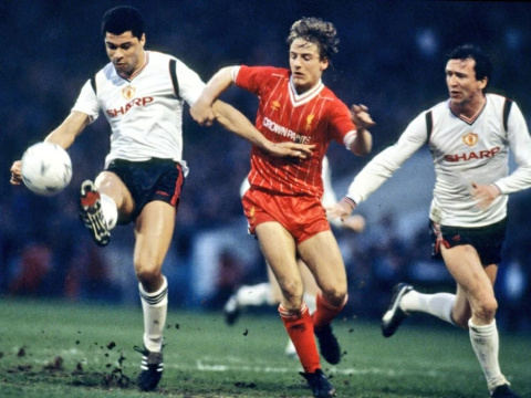 Koszulka Piłkarska Manchester United 1985/1986 Away Retro Koszulka Piłkarska Manchester United 1985/1986 Away Retro