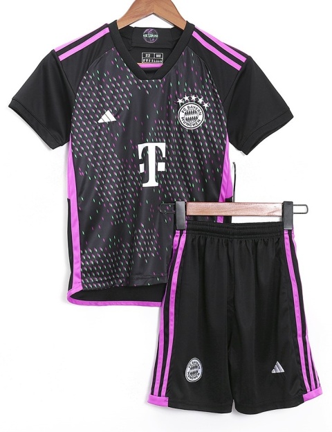 Piłkarski Komplet Strój Dziecięcy Bayern Monachium Away 2023/2024 Piłkarski Komplet Strój Dziecięcy Bayern Monachium Away 2023/2024