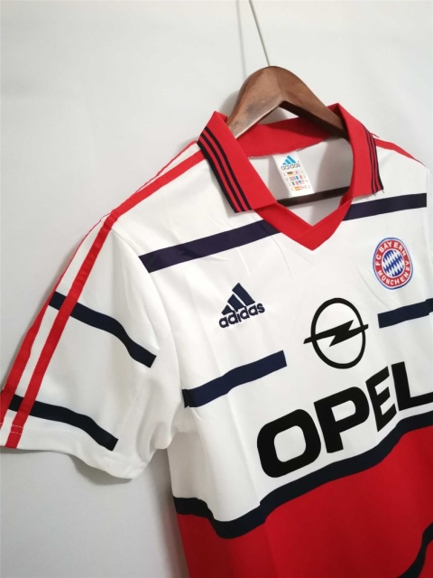 Koszulka Piłkarska Bayern Monachium 1999/2000 Away Retro, Elber, Scholl, Matthaus Koszulka Piłkarska Bayern Monachium 1999/2000 Away Retro, Elber, Scholl, Matthaus