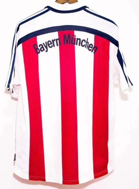 Koszulka Piłkarska Bayern Monachium 2000/2002 Away Retro, Scholl, Elber Koszulka Piłkarska Bayern Monachium 2000/2002 Away Retro, Scholl, Elber