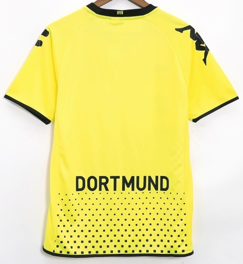 Koszulka Piłkarska Borussia Dortmund 2011/2012 Home Retro, Lewandowski, Piszczek, Błaszczykowski Koszulka Piłkarska Borussia Dortmund 2011/2012 Home Retro, Lewandowski, Piszczek, Błaszczykowski