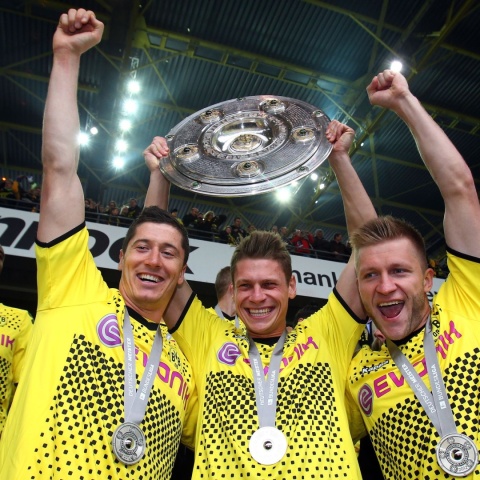 Koszulka Piłkarska Borussia Dortmund 2011/2012 Home Retro Koszulka Piłkarska Borussia Dortmund 2011/2012 Home Retro