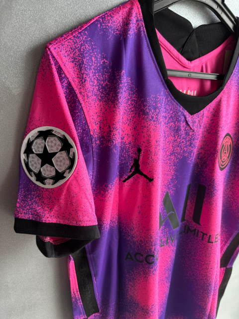 Koszulka Paris Saint Germain 2020/2021 4th Retro Koszulka Paris Saint Germain 2020/2021 4th Retro