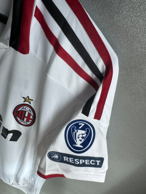 Koszulka Piłkarska AC Milan 2009/2010 Away Retro Koszulka Piłkarska AC Milan 2009/2010 Away Retro