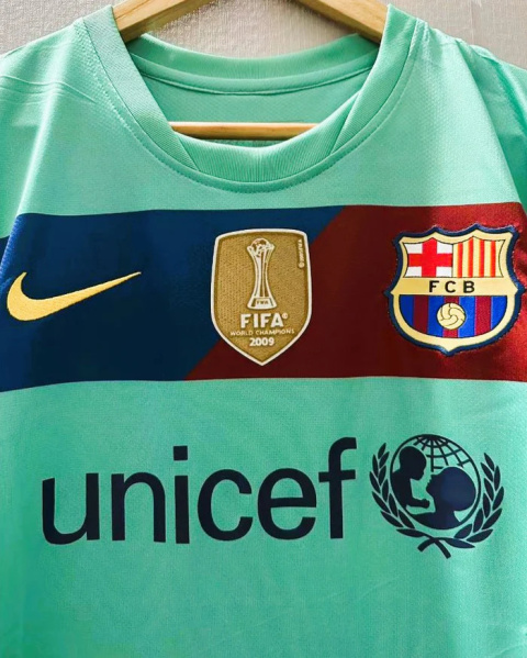 Koszulka Piłkarska FC Barcelona 2010/2011 Away Retro, Messi, Iniesta, Xavi Koszulka Piłkarska FC Barcelona 2010/2011 Away Retro, Messi, Iniesta, Xavi