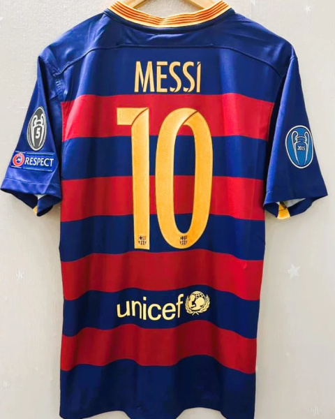 Koszulka Piłkarska FC Barcelona 2015/2016 Retroi, Messi, Neymar, Suarez, Iniesta, Xavi Koszulka Piłkarska FC Barcelona 2015/2016 Retroi, Messi, Neymar, Suarez, Iniesta, Xavi