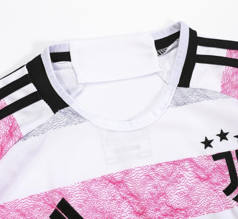 Piłkarski Komplet Strój Dziecięcy Juventus Turyn Away 2023/2024, Milik, Chiesa Piłkarski Komplet Strój Dziecięcy Juventus Turyn Away 2023/2024, Milik, Chiesa