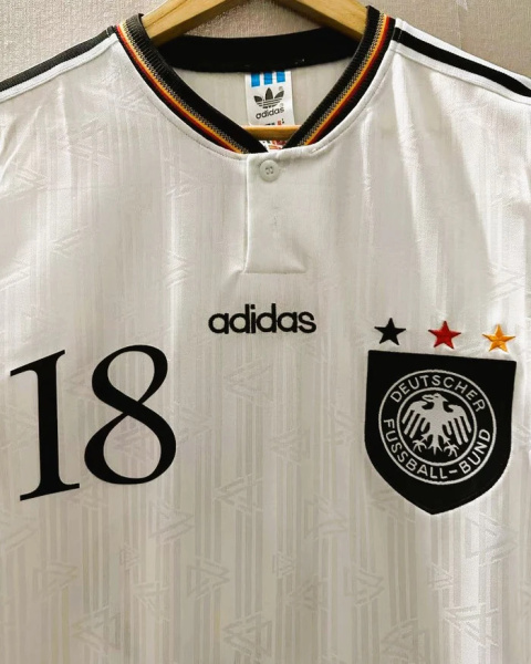 Koszulka Piłkarska Niemcy Euro 1996 Home RETRO, BIERHOFF, MOLLER, KLINSMANN Koszulka Piłkarska Niemcy Euro 1996 Home RETRO, BIERHOFF, MOLLER, KLINSMANN