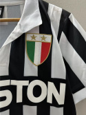 Koszulka Piłkarska Juventus Turyn 1984/1985 Home Retro, Boniek, Platini Koszulka Piłkarska Juventus Turyn 1984/1985 Home Retro, Boniek, Platini