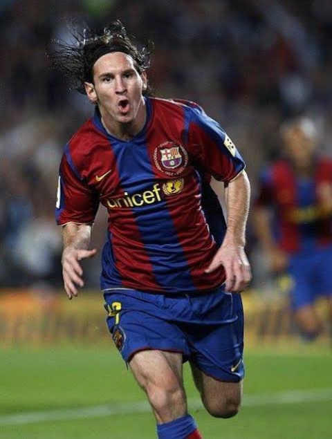Piłkarski Komplet Strój Dziecięcy FC Barcelona 2007/2008 Home Retro Piłkarski Komplet Strój Dziecięcy FC Barcelona 2007/2008 Home Retro