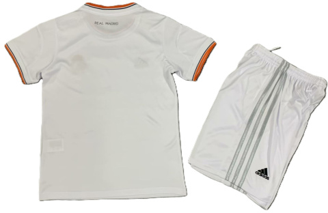Piłkarski Komplet Strój Dziecięcy Real Madryt 20132014 Home Retro, Ronaldo Piłkarski Komplet Strój Dziecięcy Real Madryt 20132014 Home Retro, Ronaldo