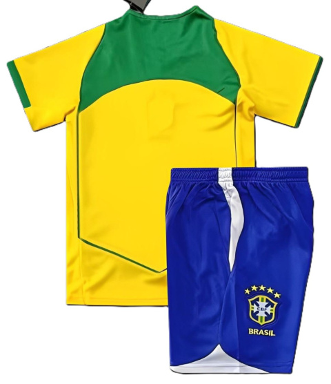 Piłkarski Komplet Strój Dziecięcy Brazylia 2004 Home Retro, Ronaldinho, Ronaldo Piłkarski Komplet Strój Dziecięcy Brazylia 2004 Home Retro, Ronaldinho, Ronaldo