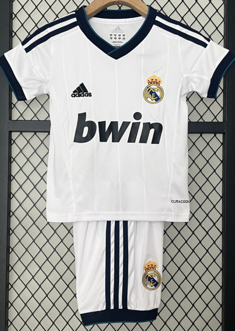 Piłkarski Komplet Strój Dziecięcy Real Madryt 2012/2013 Home Retro, Ronaldo Piłkarski Komplet Strój Dziecięcy Real Madryt 2012/2013 Home Retro, Ronaldo