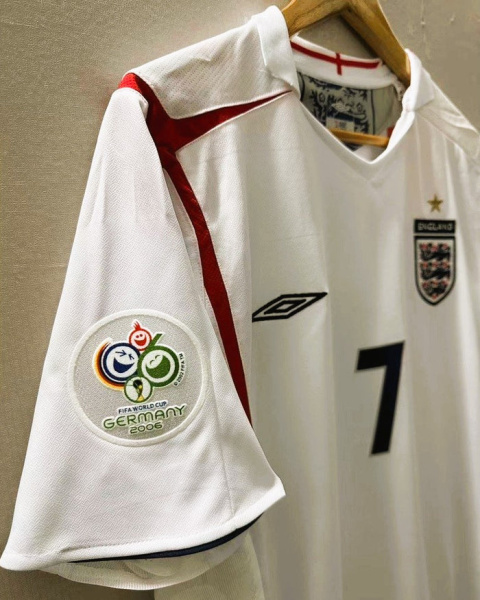Koszulka Piłkarska Anglia MŚ 2006 Home Retro, Rooney, Beckham, Scholes Koszulka Piłkarska Anglia MŚ 2006 Home Retro, Rooney, Beckham, Scholes