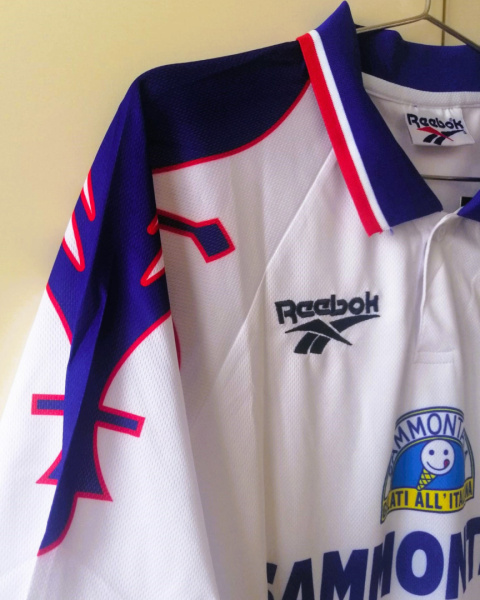 Koszulka Piłkarska AC Fiorentina 1995/1996 Away Retro, Batistuta, Rui Costa Koszulka Piłkarska AC Fiorentina 1995/1996 Away Retro, Batistuta, Rui Costa