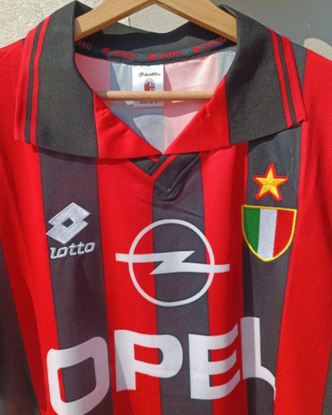 Koszulka Piłkarska AC Milan 1996/1997 Home Retro, Baggio Koszulka Piłkarska AC Milan 1996/1997 Home Retro, Baggio