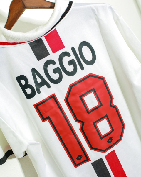 Koszulka Piłkarska AC Milan 1996/1997 Away Retro, Baggio, Kluivert, Koszulka Piłkarska AC Milan 1996/1997 Away Retro, Baggio, Kluivert,