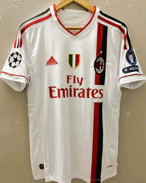 Koszulka Piłkarska AC Milan 2011/2012 Away Retro Koszulka Piłkarska AC Milan 2011/2012 Away Retro