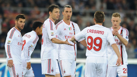 Koszulka Piłkarska AC Milan 2011/2012 Away Retro Koszulka Piłkarska AC Milan 2011/2012 Away Retro
